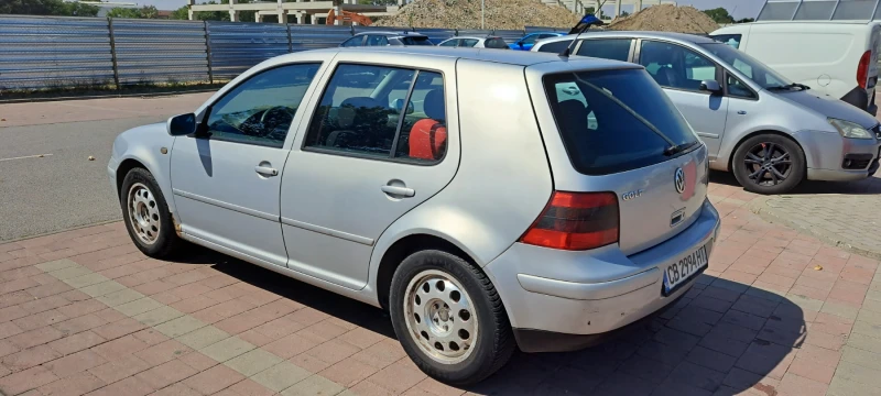 VW Golf 4, снимка 3 - Автомобили и джипове - 52727336