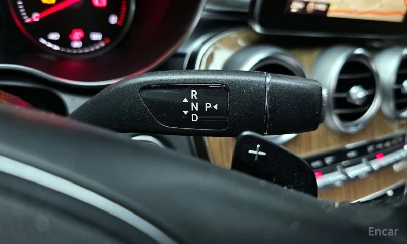 Mercedes-Benz C 220, снимка 9 - Автомобили и джипове - 52826157