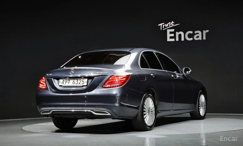 Mercedes-Benz C 220, снимка 2 - Автомобили и джипове - 52826157