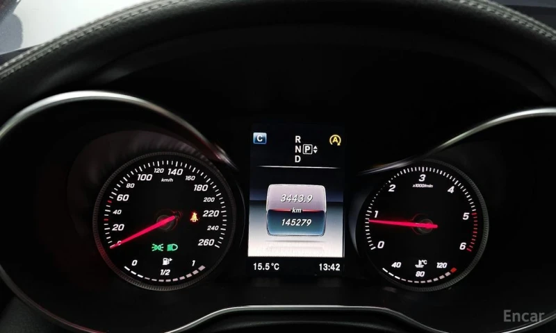 Mercedes-Benz C 220, снимка 8 - Автомобили и джипове - 52826157