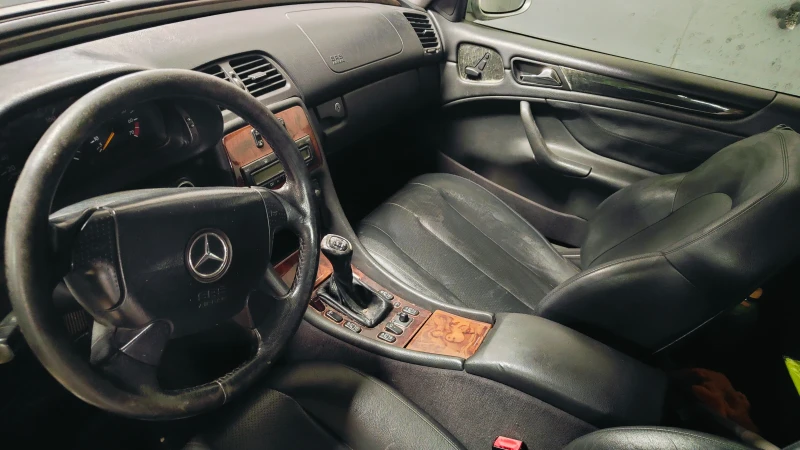 Mercedes-Benz CLK Cabrio, снимка 6 - Автомобили и джипове - 52944450