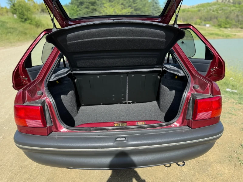 Ford Escort, снимка 8 - Автомобили и джипове - 53060234