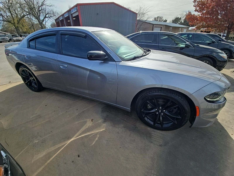 Dodge Charger SXT, снимка 3 - Автомобили и джипове - 53201302