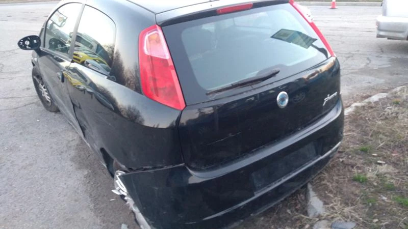 Fiat Punto  1.3 multijet, снимка 1 - Автомобили и джипове - 24321460