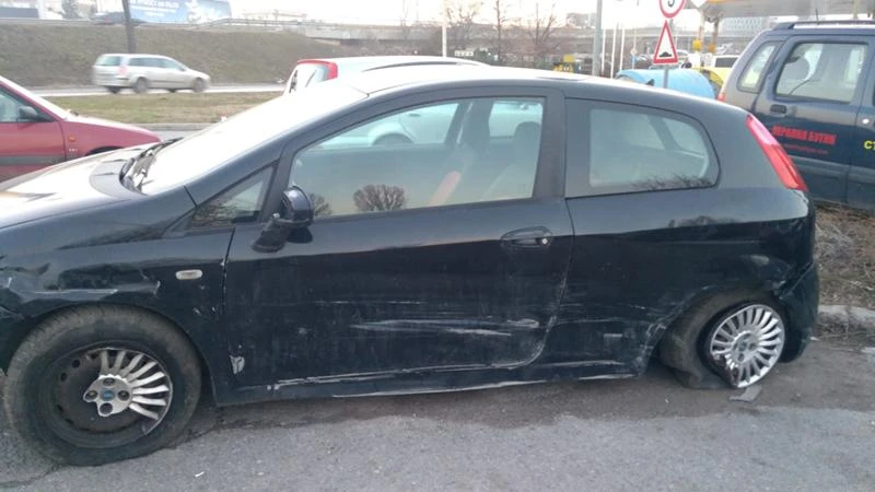 Fiat Punto  1.3 multijet, снимка 2 - Автомобили и джипове - 24321460