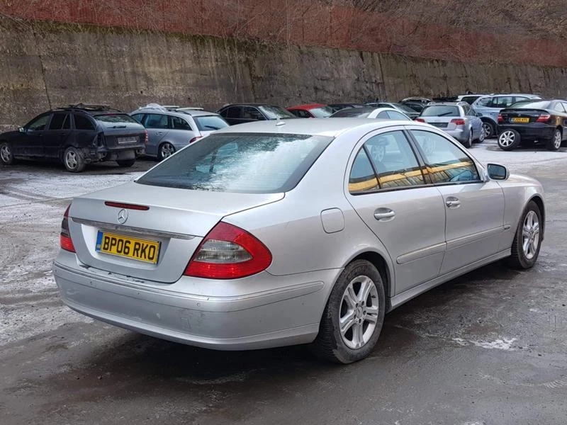 Mercedes-Benz E 320 3бр. 320CDI V6, 4Matik 280CDI, 220CDI , снимка 5 - Автомобили и джипове - 24442421