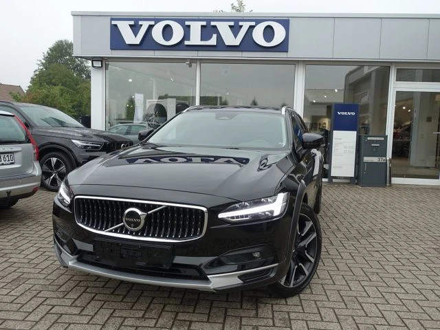 Volvo V90  Cross Country B4 AWD - 52000 € / 101703.16 лв. - 71362537 1