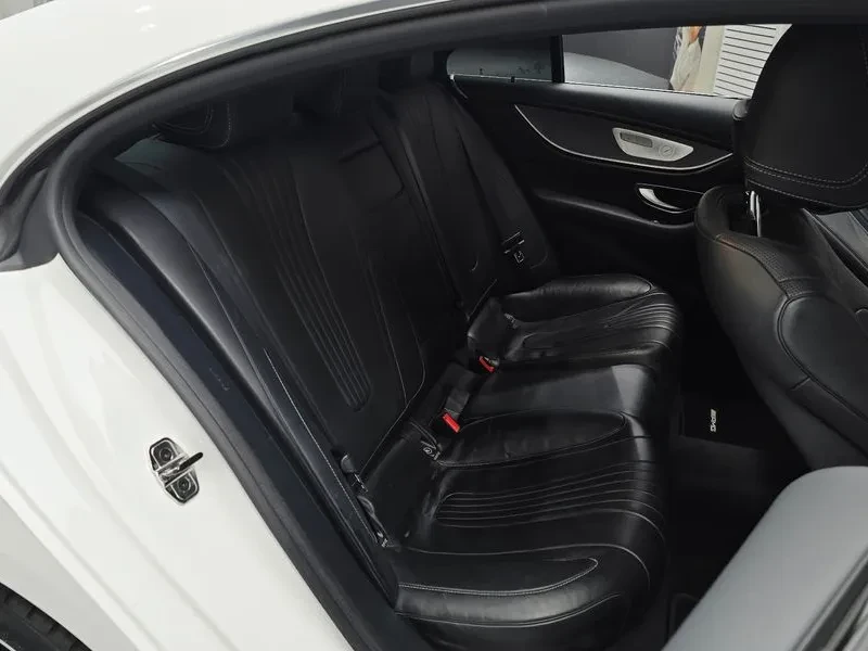 Mercedes-Benz CLS 450 4Matic Amg Line, снимка 11 - Автомобили и джипове - 55739920