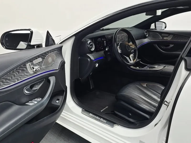 Mercedes-Benz CLS 450 4Matic Amg Line, снимка 10 - Автомобили и джипове - 55739920