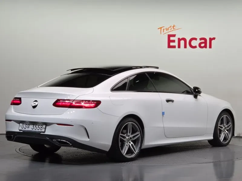 Mercedes-Benz E 220 d Coupe AMG/ HEAD UP/ PANO/ �������/ DIGI/ ������ | Mobile.bg � ����������� 2