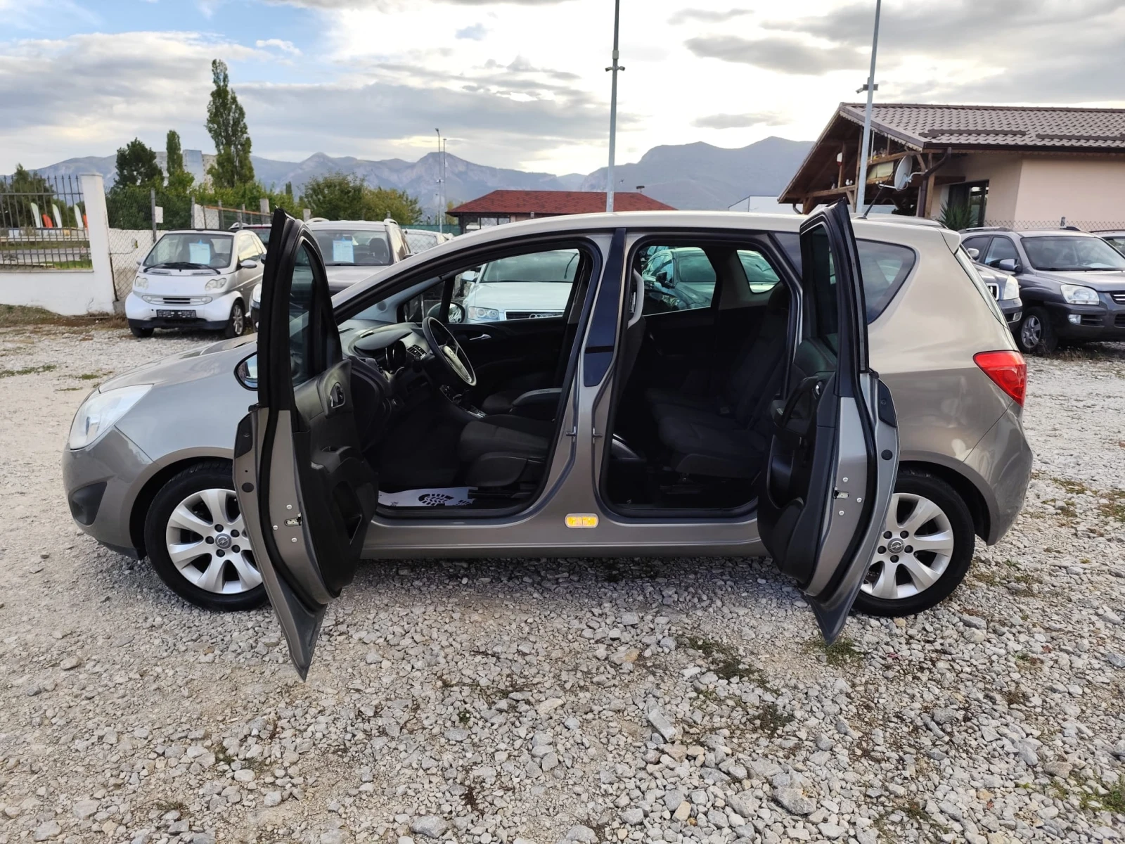 Opel Meriva 1.4 бензин - изображение 10