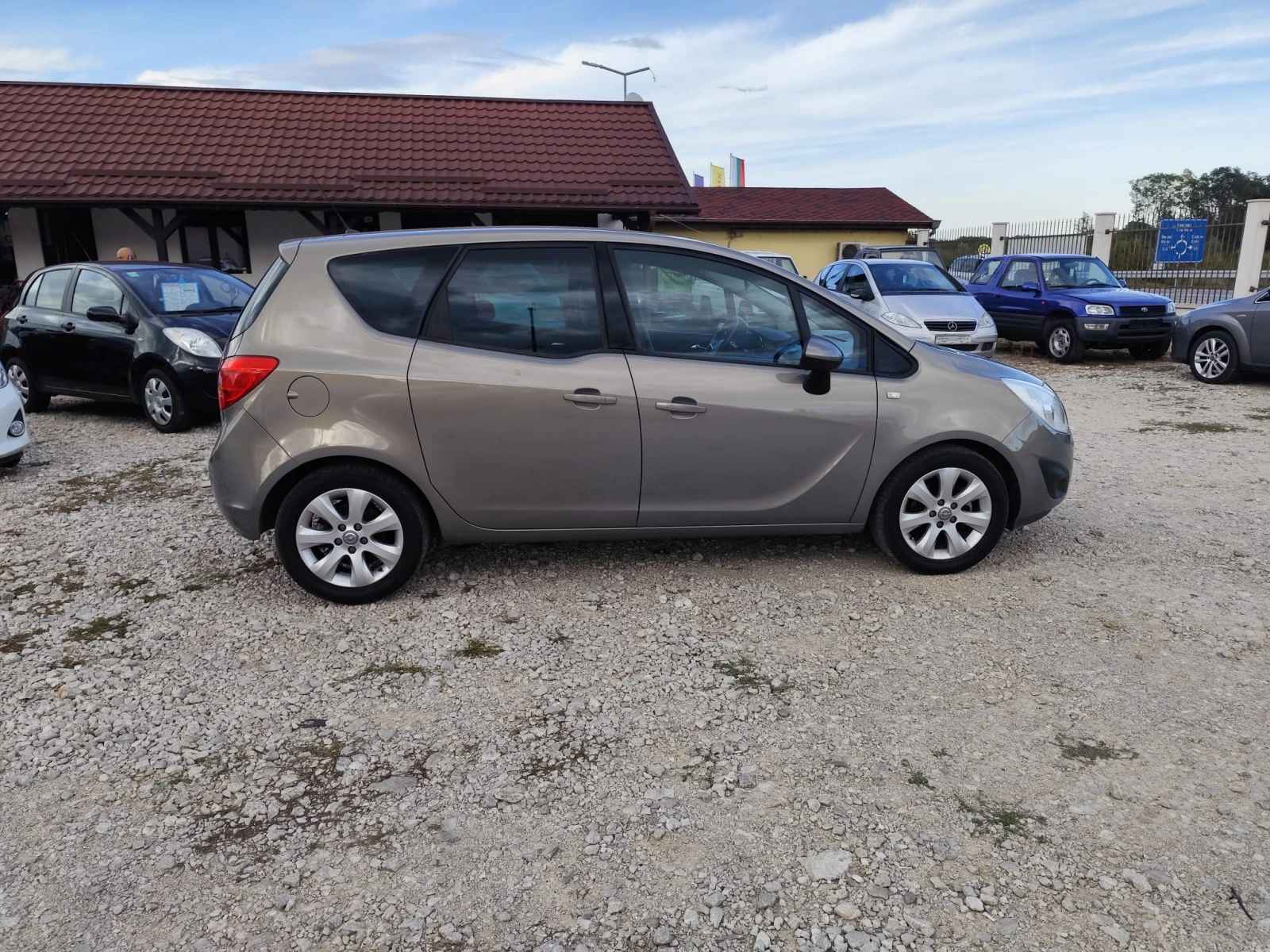 Opel Meriva 1.4 бензин - изображение 4