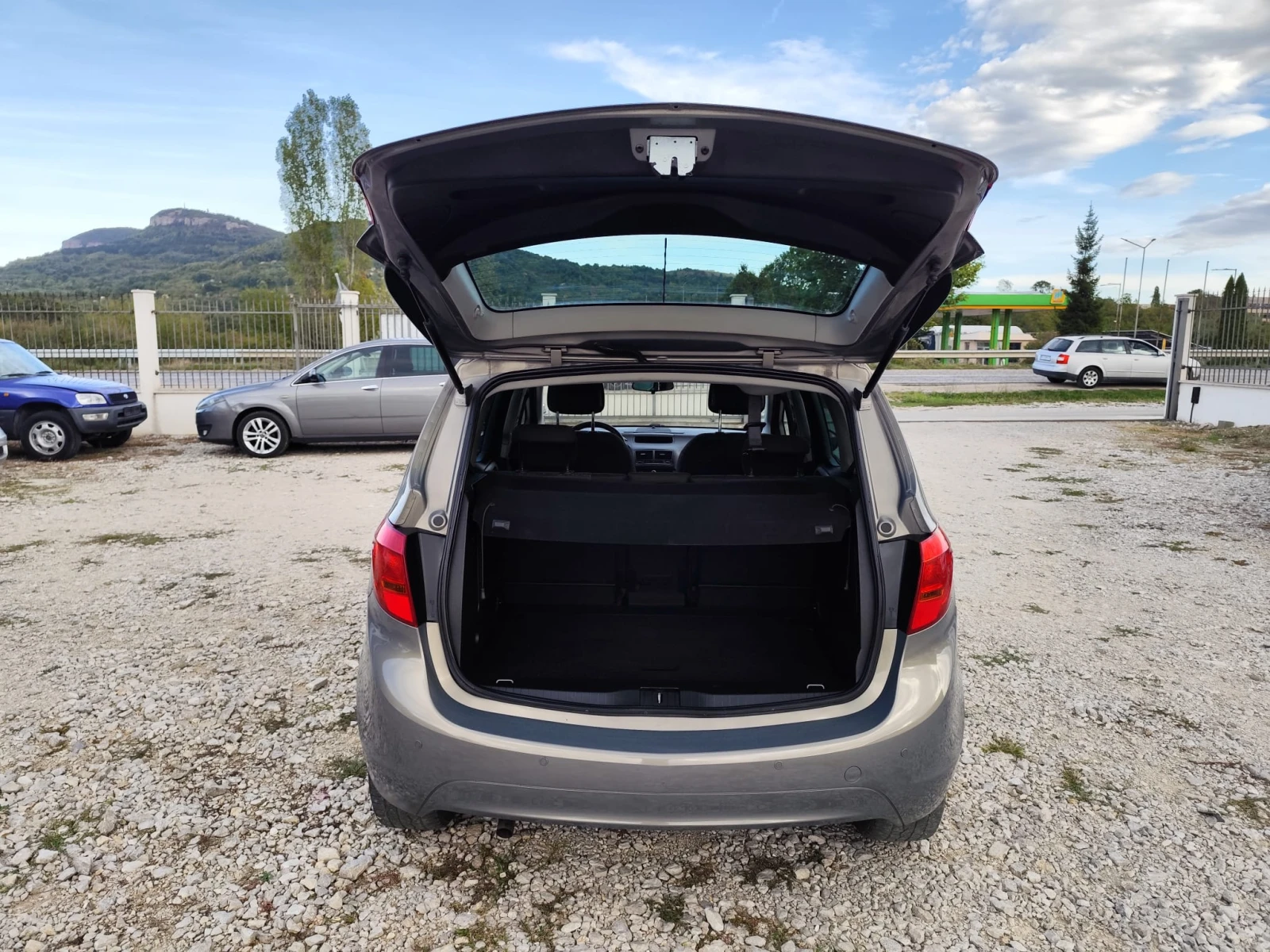 Opel Meriva 1.4 бензин - изображение 7