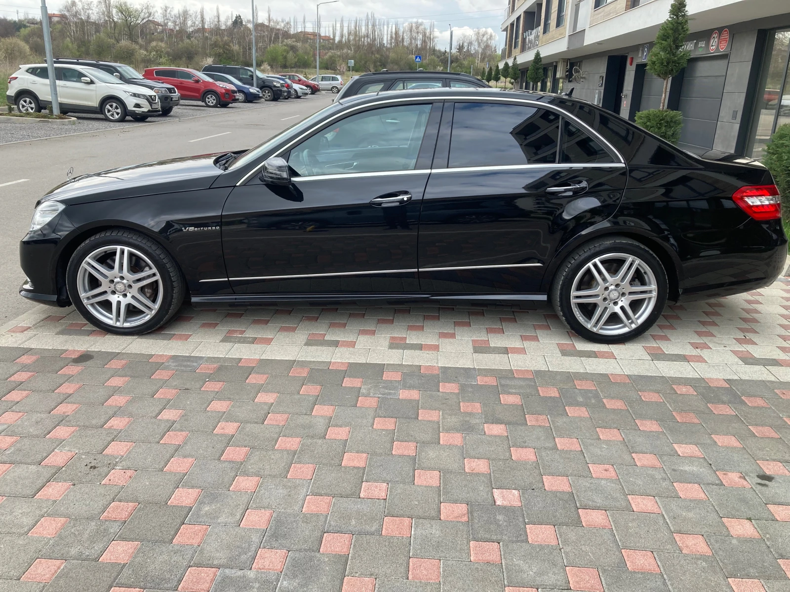 Mercedes-Benz E 500 AMG Optic - изображение 8