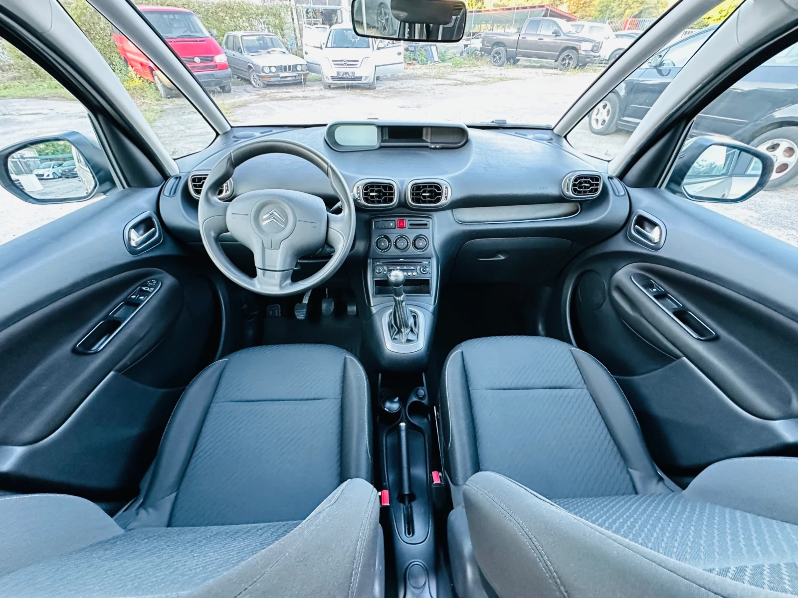 Citroen C3 Picasso 1.4I-95кс - изображение 9