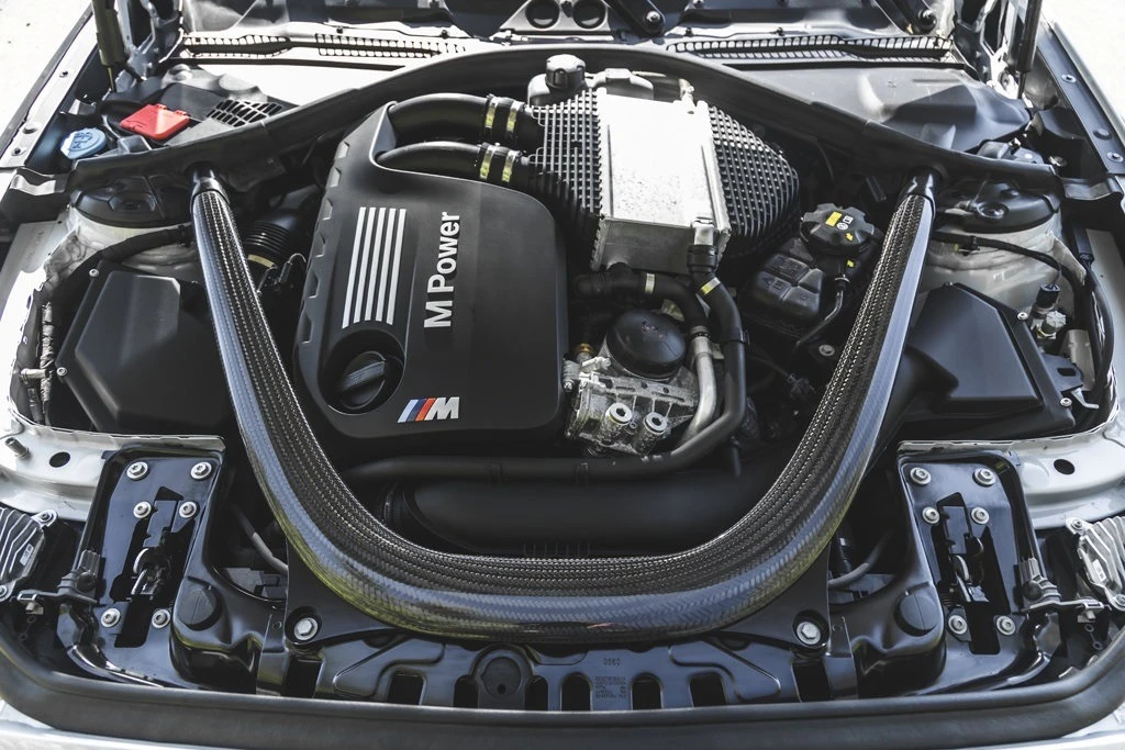 BMW M2 Competition * *  * * CARFAX * *   * | Mobile.bg   11