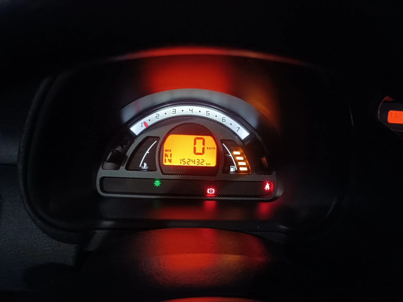 Citroen C2  - изображение 8