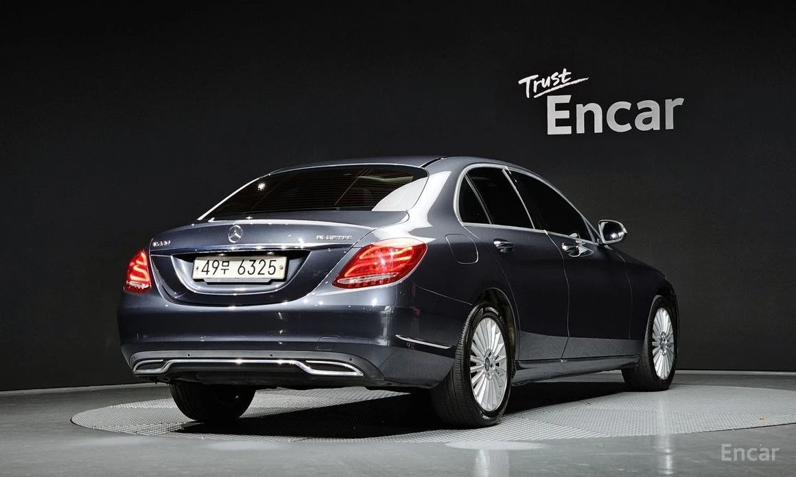 Mercedes-Benz C 220  - изображение 2