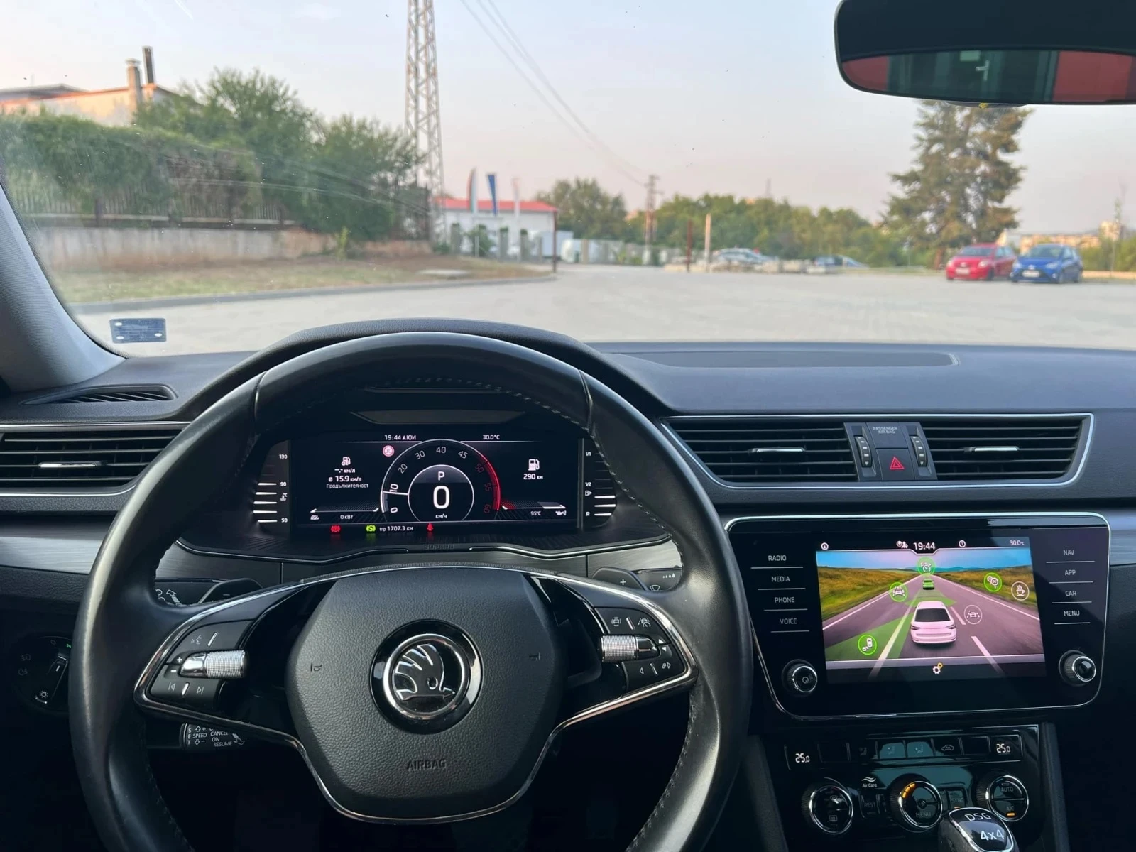 Skoda Superb 2021г. 200 кс 4х4 Digital Фейслифт, снимка 10 - Автомобили и джипове - 54419979