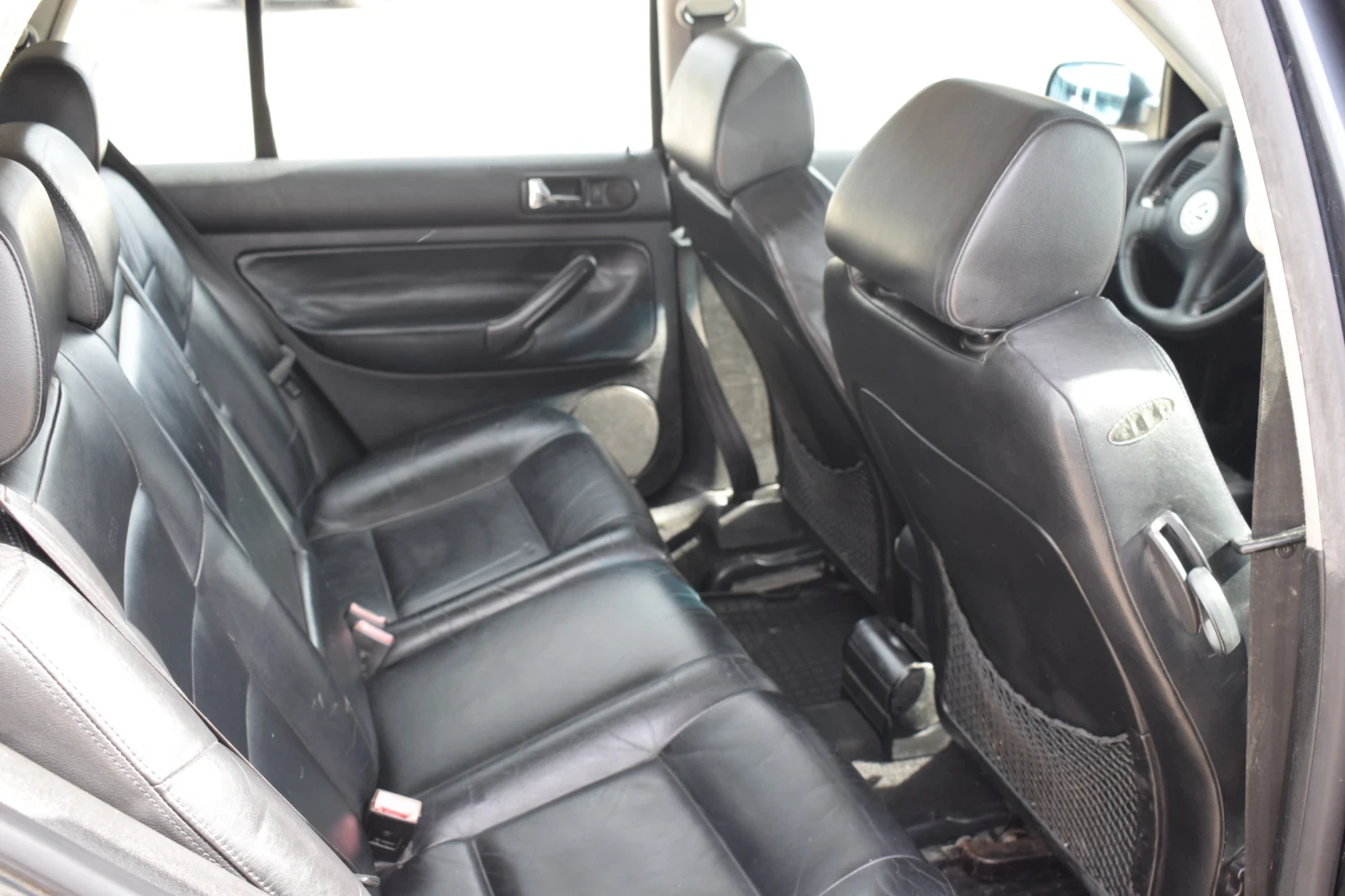 VW Golf 1.9 TDI , снимка 12 - Автомобили и джипове - 54402771