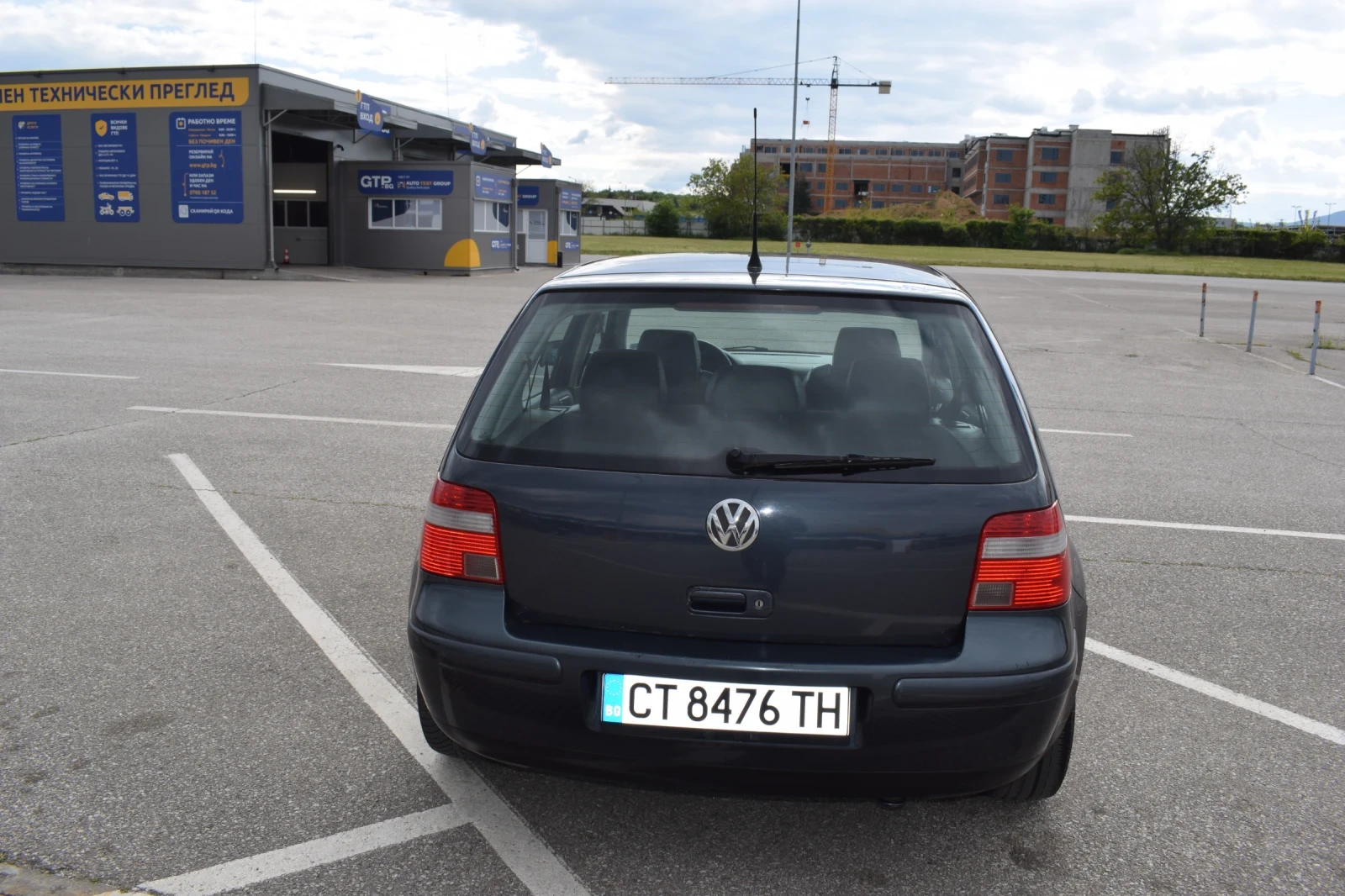 VW Golf 1.9 TDI , снимка 5 - Автомобили и джипове - 54402771