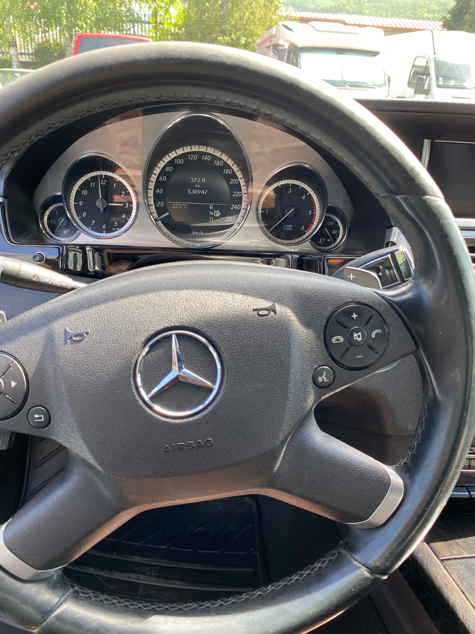 Mercedes-Benz E 350 CDI BlueEfficiency 231hp, снимка 12 - Автомобили и джипове - 54692365