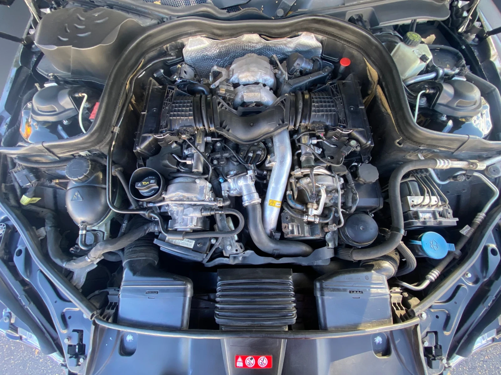 Mercedes-Benz E 350 CDI BlueEfficiency 231hp, снимка 16 - Автомобили и джипове - 54692365