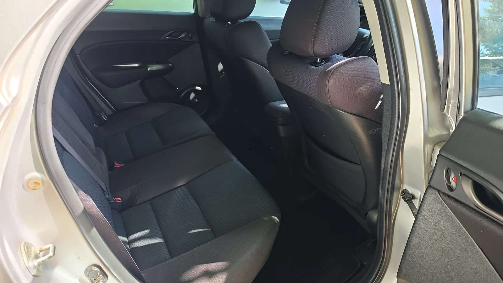 Honda Civic 1.4i 99k.c. FaceLift, снимка 10 - Автомобили и джипове - 55085380