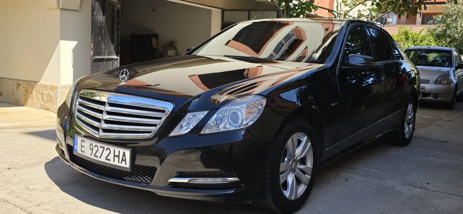 Mercedes-Benz E 220, снимка 13 - Автомобили и джипове - 55275247