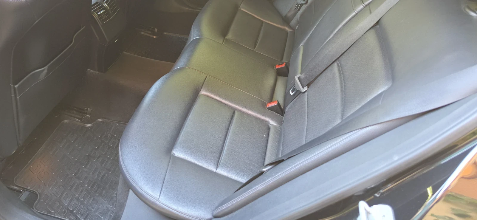 Mercedes-Benz E 220, снимка 16 - Автомобили и джипове - 55275247