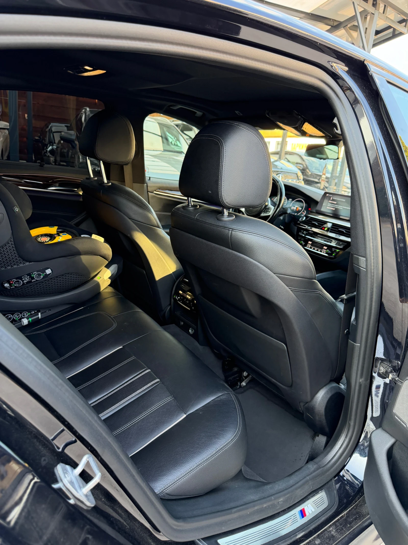 BMW 540 M-pack xDrive, снимка 9 - Автомобили и джипове - 55581454