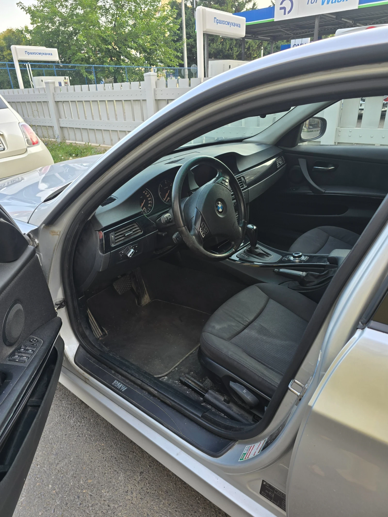 BMW 320, снимка 5 - Автомобили и джипове - 55660580