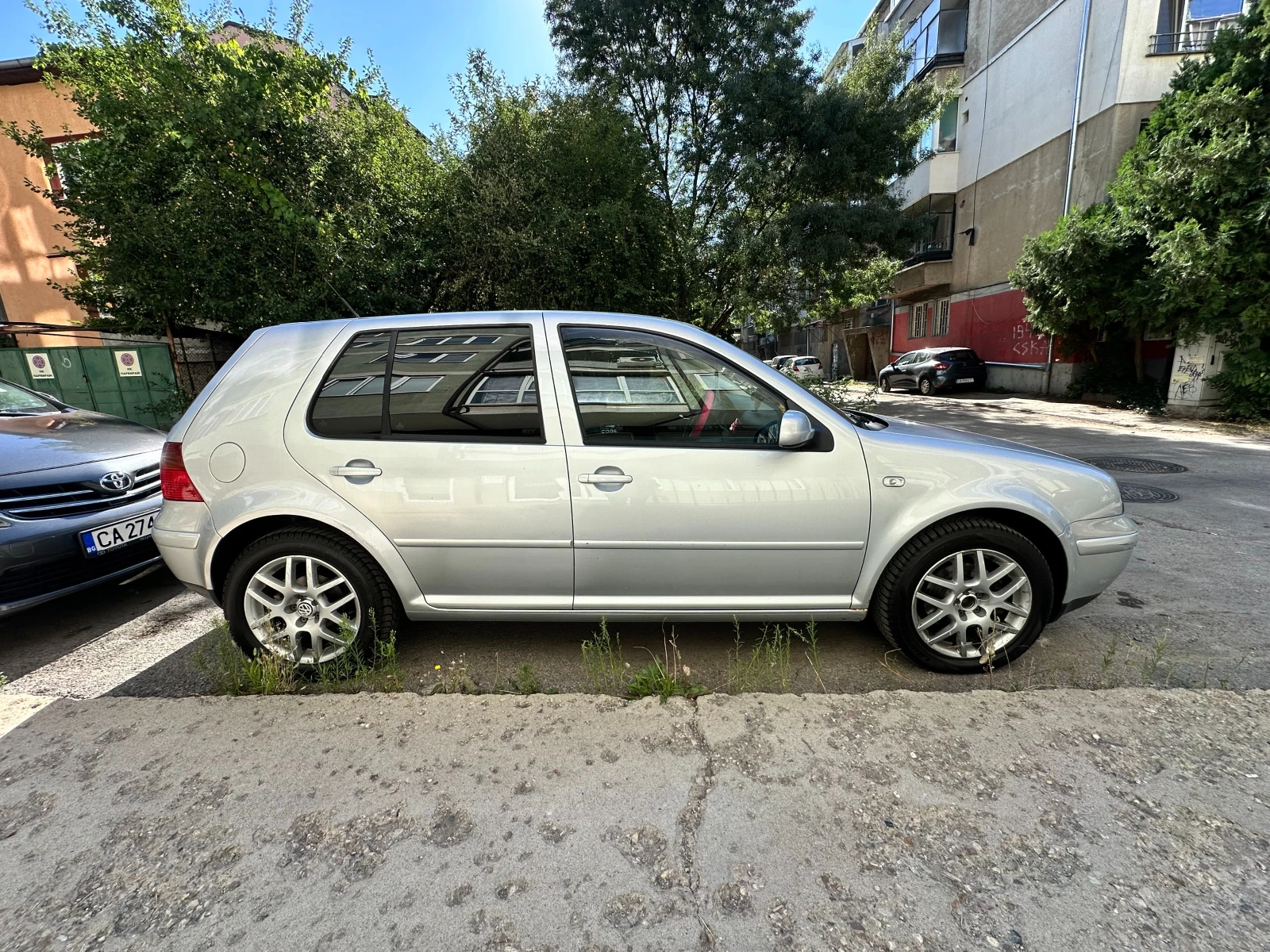 VW Golf, снимка 4 - Автомобили и джипове - 55687294