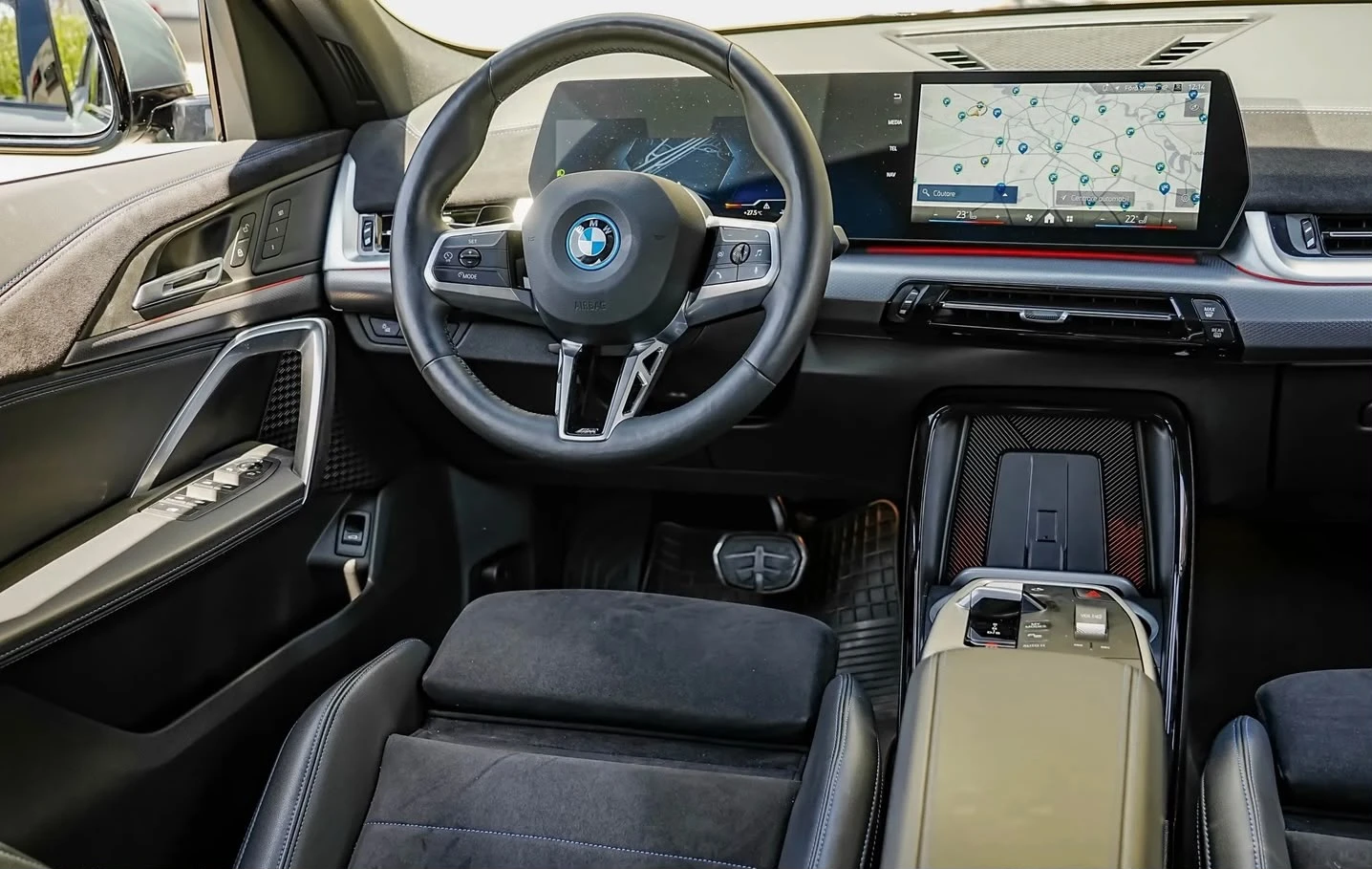 BMW iX2 313кс!!4х4!!!ГАРАНЦИЯ В БМВ!!!, снимка 9 - Автомобили и джипове - 55693641
