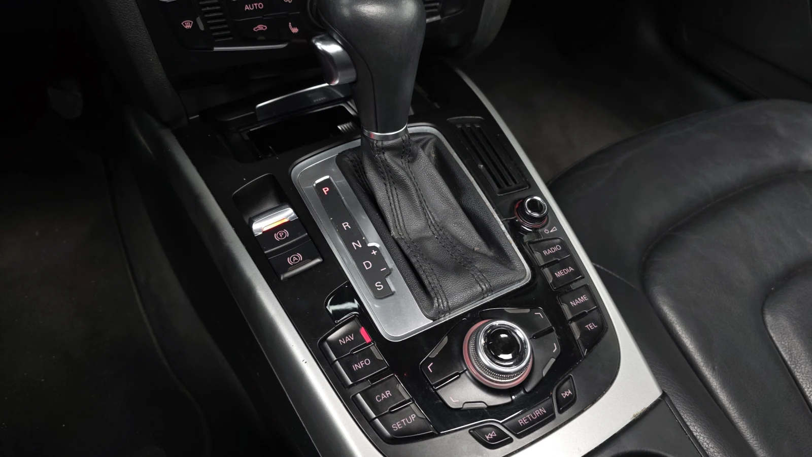 Audi A4 2.0 TFSI quattro* ЛЮК* КРАЙНА ЦЕНА, снимка 9 - Автомобили и джипове - 55983969