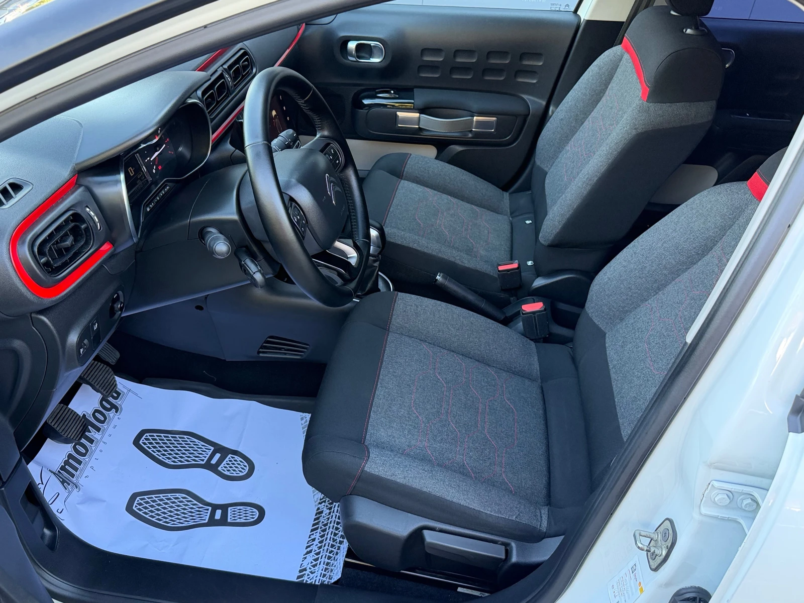 Citroen C3 1.2 I NAVI KAMERA, снимка 9 - Автомобили и джипове - 56154890