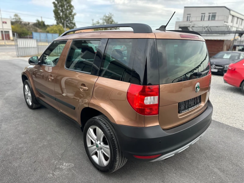 Skoda Yeti 1.2TSI DSG НАВИ* ПОДГРЕВ, снимка 3 - Автомобили и джипове - 47492786