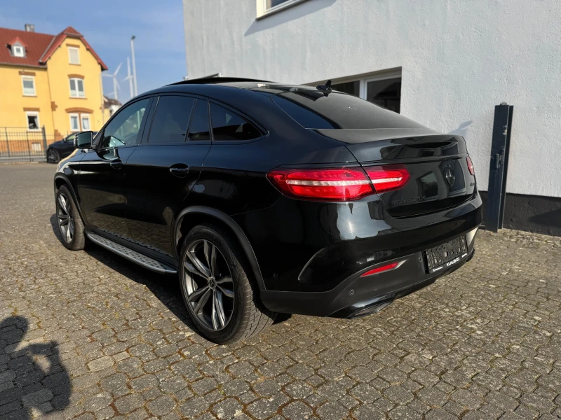 Mercedes-Benz GLE 350 d 4Matic Coupe AMG PANO Keyless Massage H/K, снимка 5 - Автомобили и джипове - 49449250