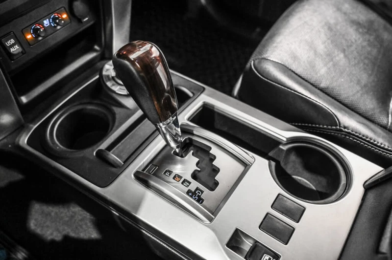 Toyota 4runner 2018* LIMITED* AWD* 4.0L V6* БЯЛА ПЕРЛА, снимка 14 - Автомобили и джипове - 53124841