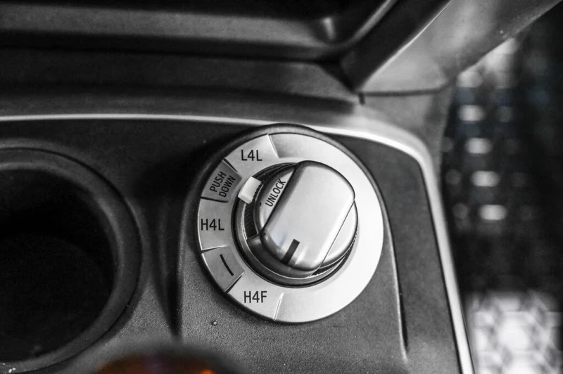 Toyota 4runner 2018* LIMITED* AWD* 4.0L V6* БЯЛА ПЕРЛА, снимка 12 - Автомобили и джипове - 53124841