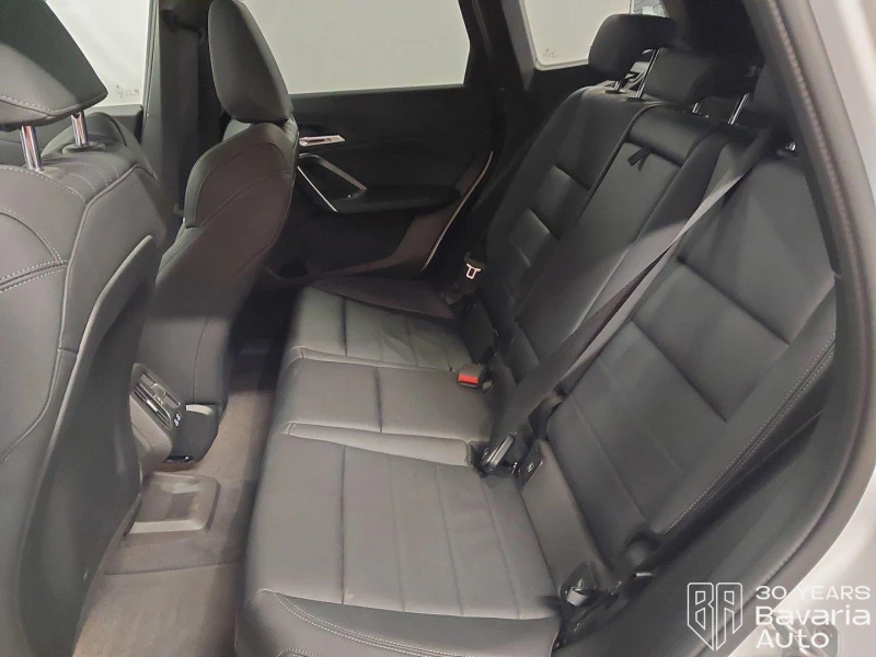 BMW iX1 30 xDrive M Sport Paket, снимка 8 - Автомобили и джипове - 53381985