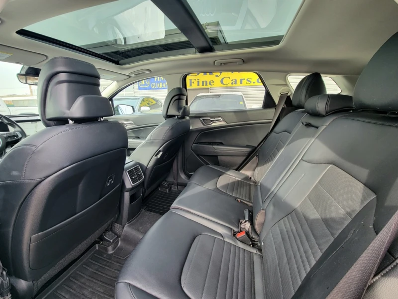Kia Sportage EX PREMIUM AWD | PANO ROOF| 2 SETS TIRES| ФИКС ЦЕН, снимка 14 - Автомобили и джипове - 53457563
