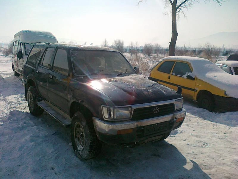 Toyota Hilux 2.4td/на части, снимка 5 - Автомобили и джипове - 7614631