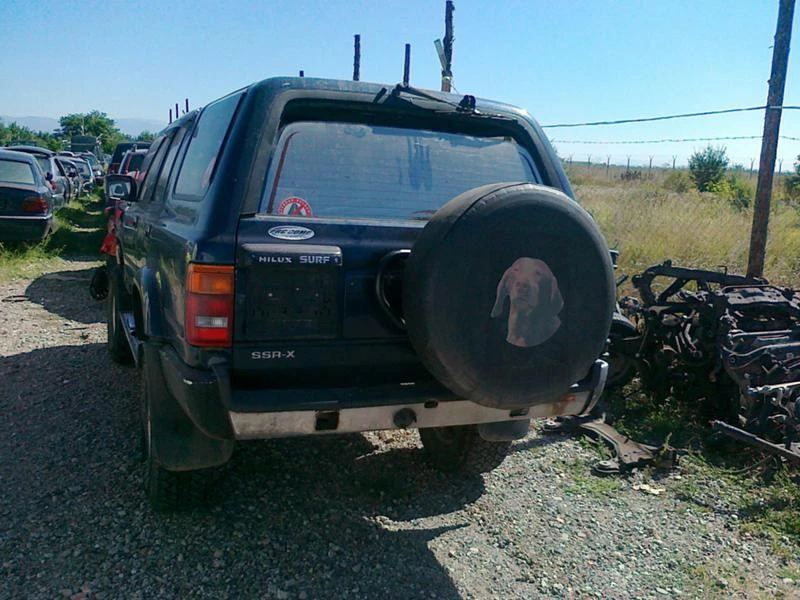 Toyota Hilux 2.4td/на части, снимка 6 - Автомобили и джипове - 7614631