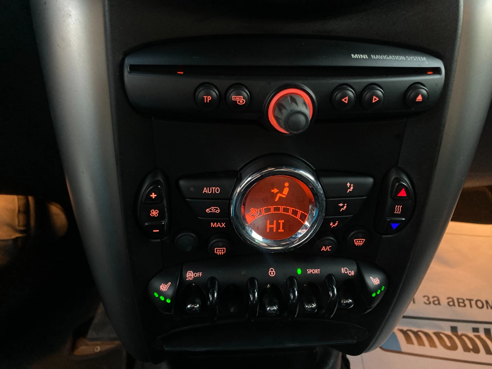 Mini Countryman   ALL4-4X4-AВТОМАТИК, снимка 10 - Автомобили и джипове - 38764227