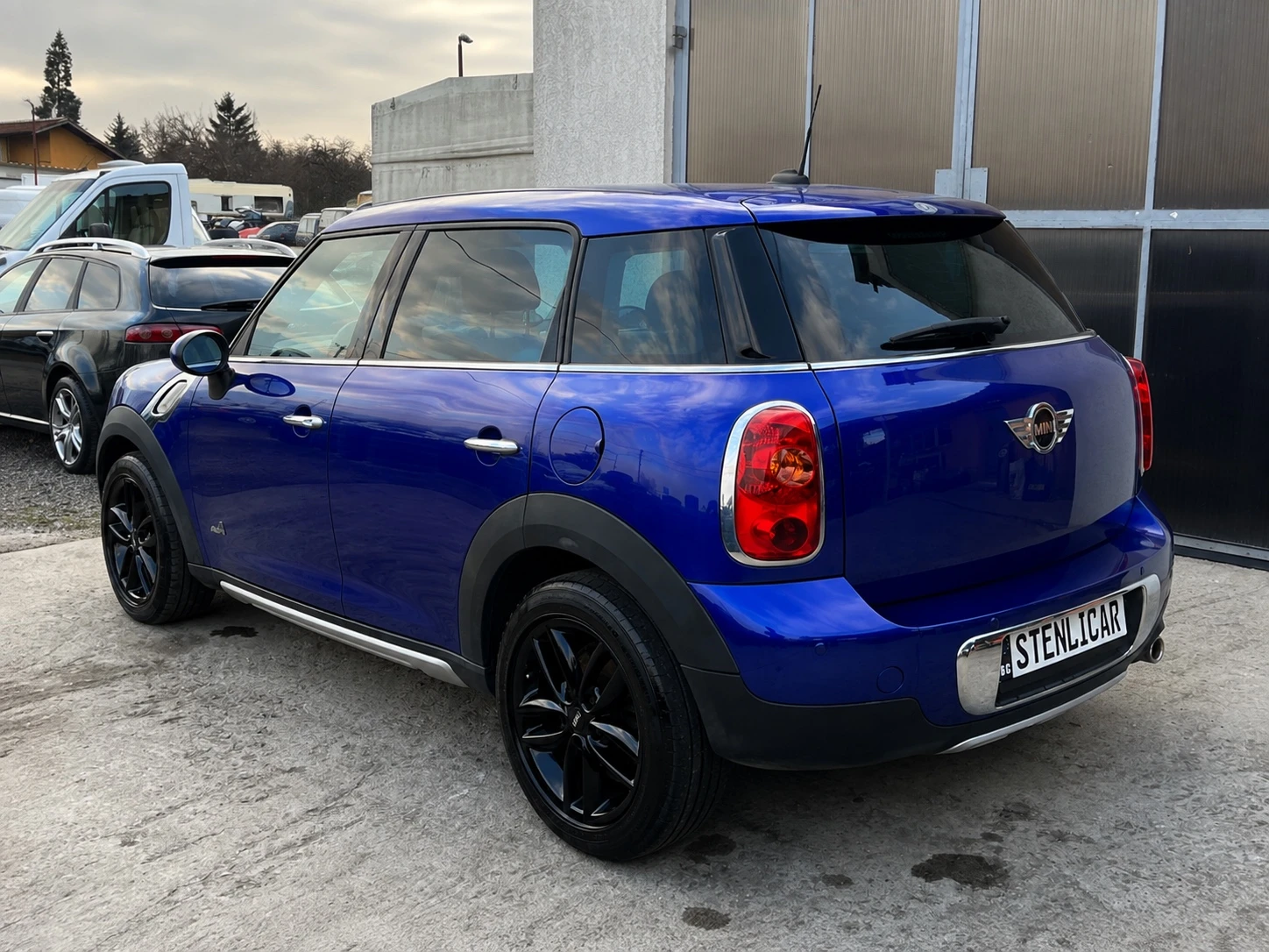 Mini Countryman   ALL4-4X4-AВТОМАТИК, снимка 8 - Автомобили и джипове - 38764227