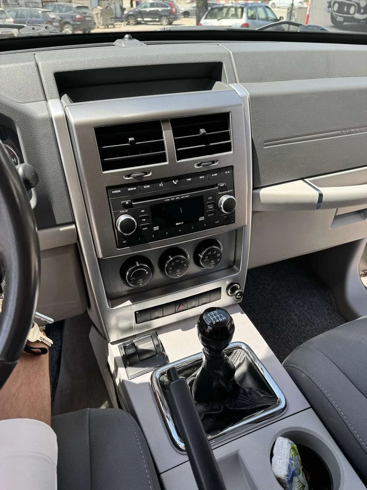 Jeep Cherokee 2.7 CRD - изображение 8