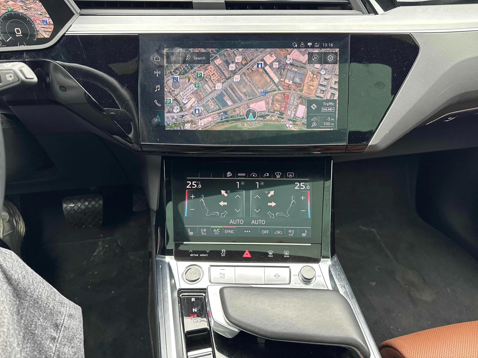 Audi Q8 * E-TRON* CARFAX * БЕЗ ПЪРВОНАЧАЛНА ВНОСКА - изображение 9