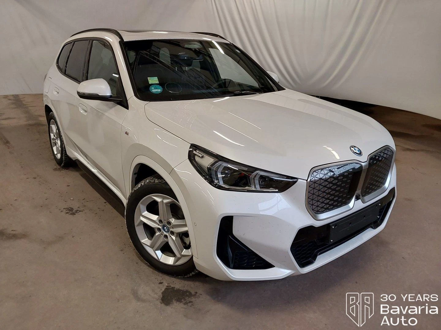 BMW iX1 30 xDrive M Sport Paket | Mobile.bg � ����������� 4
