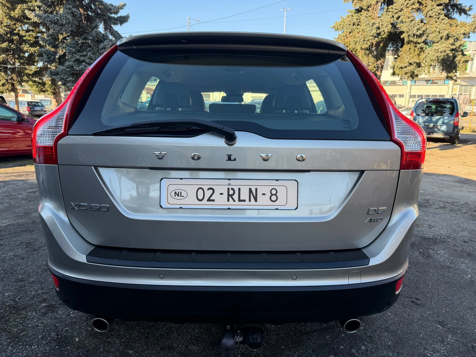 Volvo XC60 2.4, D5, 4* 4 - изображение 6